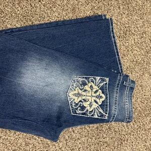 Disclosure brand Elegant Blue Embroidered Women's Flare Jeans, beautiful Jean,29